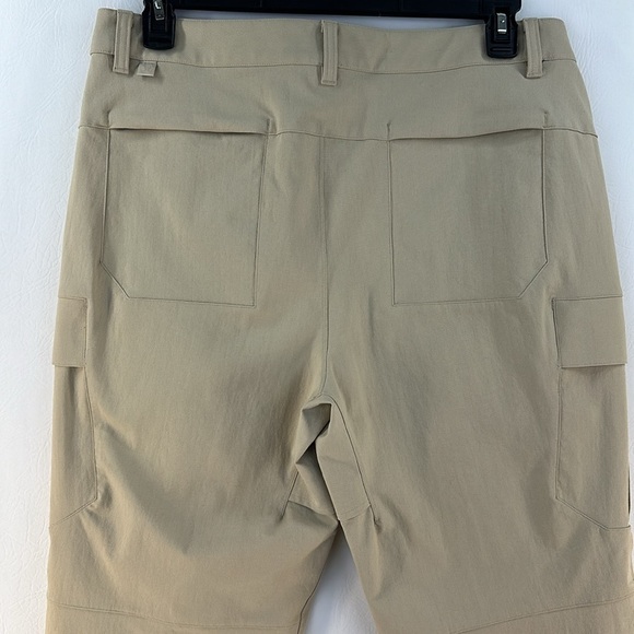 Lululemon Utilitarian Cargo Pants - Picture 5 of 9